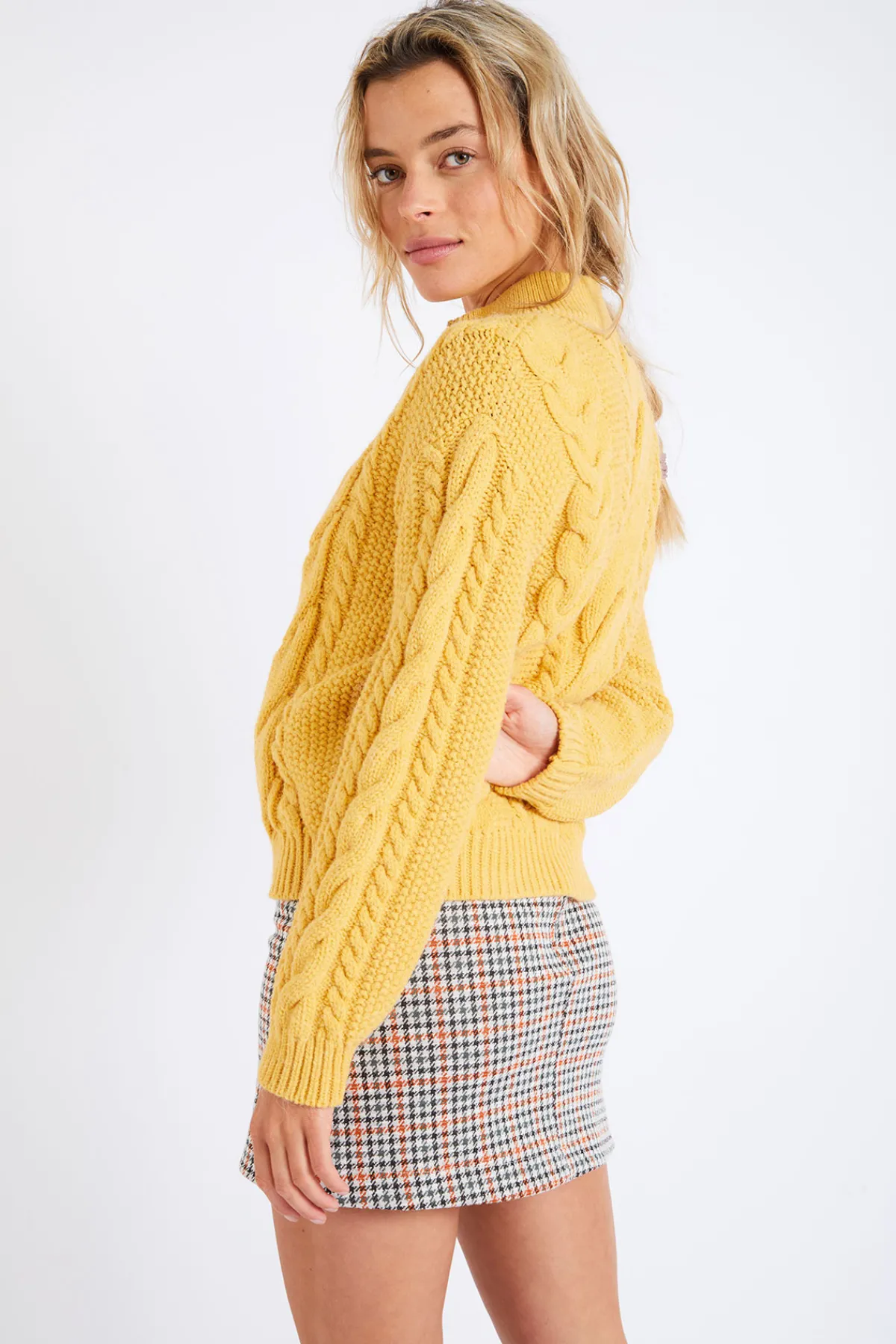Banana Moon Pull SIDLEY CHOCTAW- Pulls & Sweats